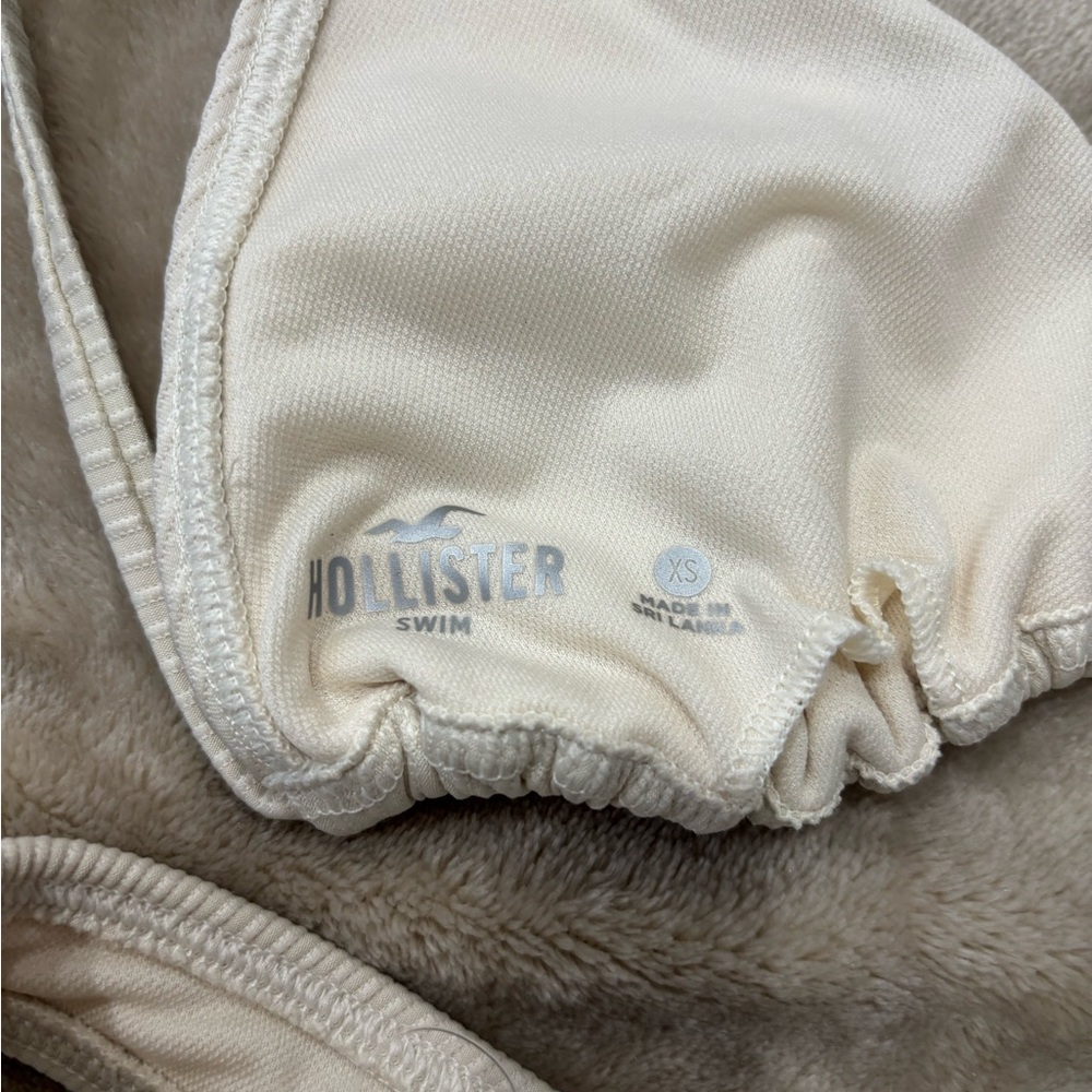 2 bathing suits HOLLISTER XS - Picture 4 of 6